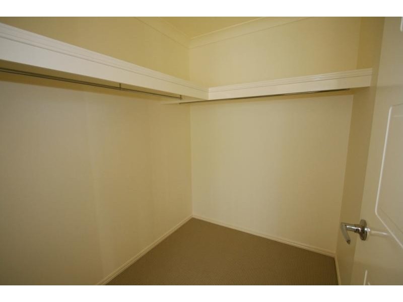 1 Friendship Place, Brassall QLD 4305