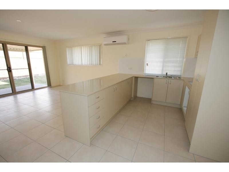 1 Friendship Place, Brassall QLD 4305