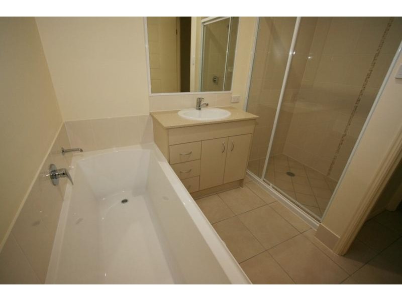 1 Friendship Place, Brassall QLD 4305