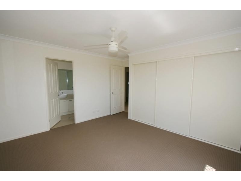 17 Armani Avenue, Wulkuraka QLD 4305