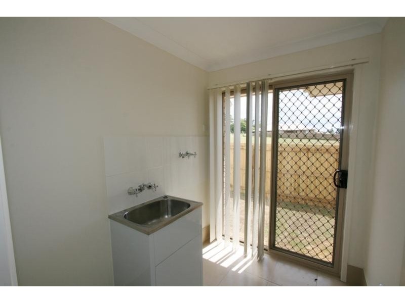 17 Armani Avenue, Wulkuraka QLD 4305