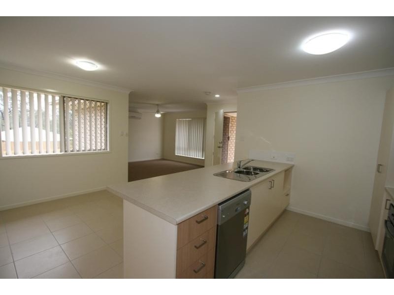 16 Drysdale Place, Brassall QLD 4305