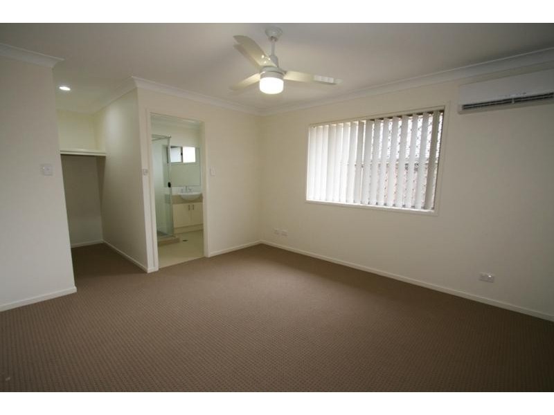 16 Drysdale Place, Brassall QLD 4305