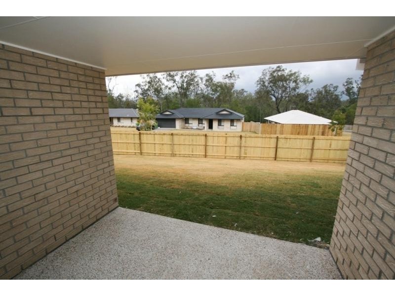 16 Drysdale Place, Brassall QLD 4305
