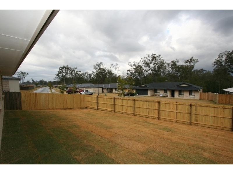 16 Drysdale Place, Brassall QLD 4305