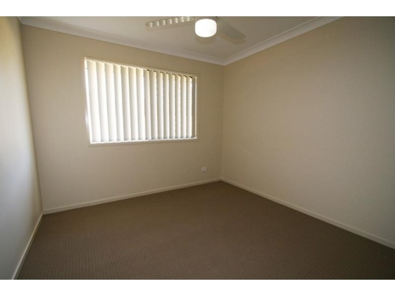 84 High Street, Blackstone QLD 4304