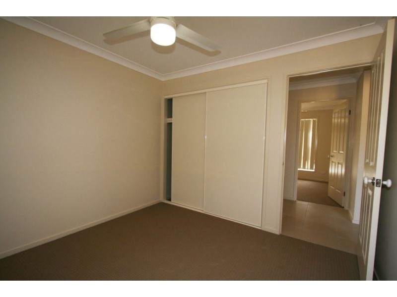 84 High Street, Blackstone QLD 4304