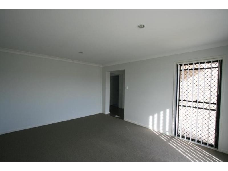 17 Aramac Street BRASSALL 4305, Brassall QLD 4305