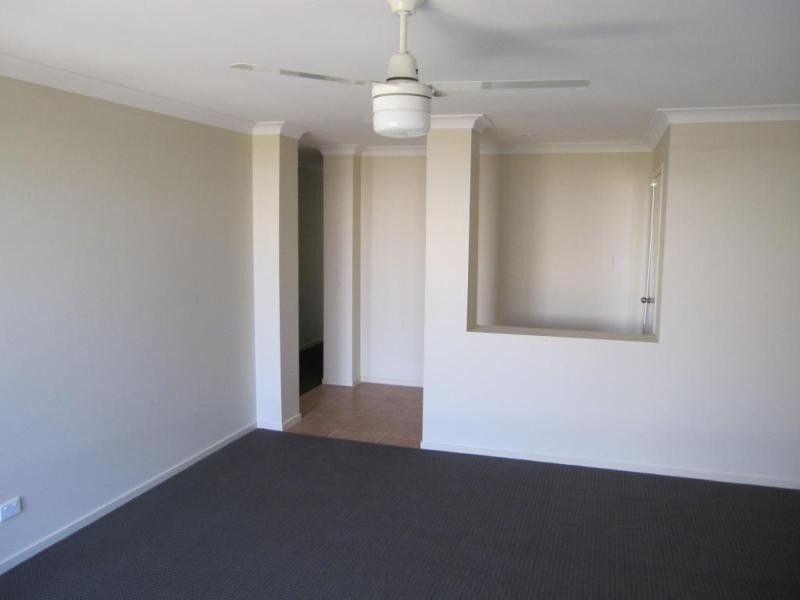 3 Harrier Place, Lowood QLD 4311