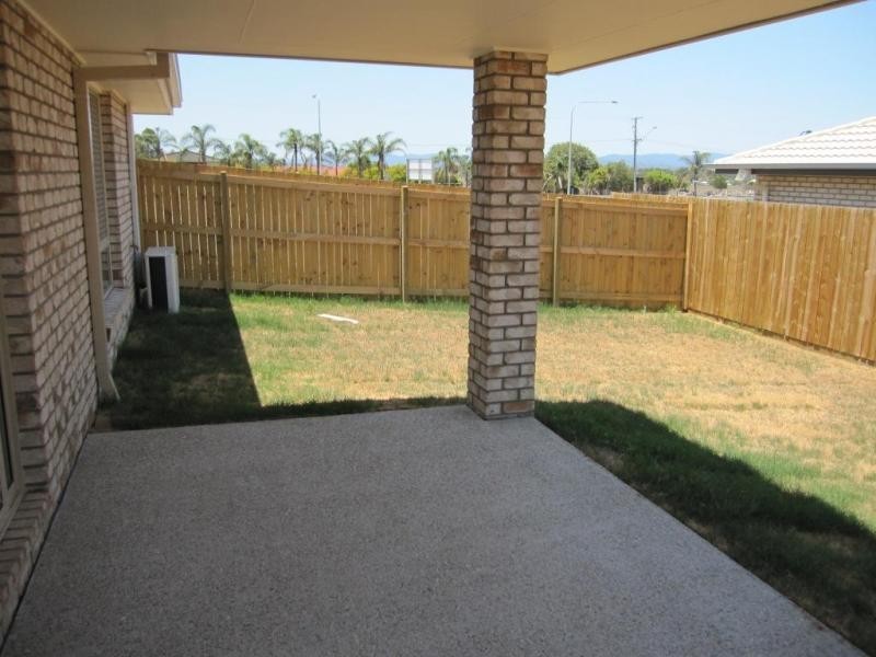 3 Harrier Place, Lowood QLD 4311