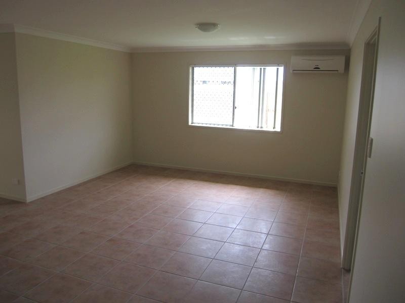 6 Peregrine  Drive, Lowood QLD 4311