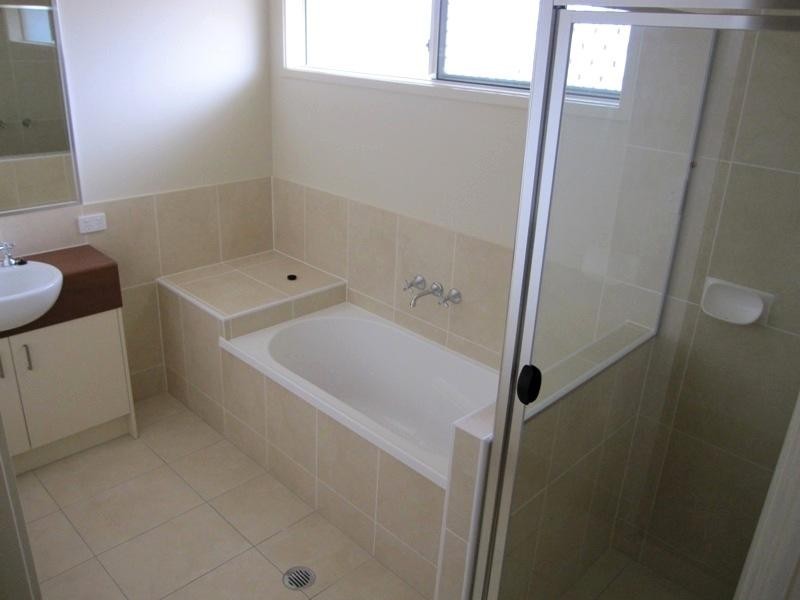 6 Peregrine  Drive, Lowood QLD 4311