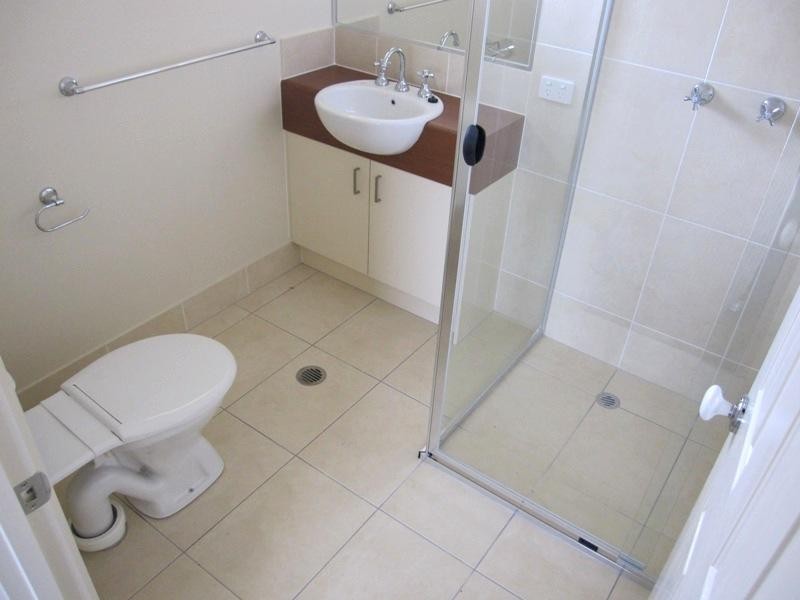 6 Peregrine  Drive, Lowood QLD 4311