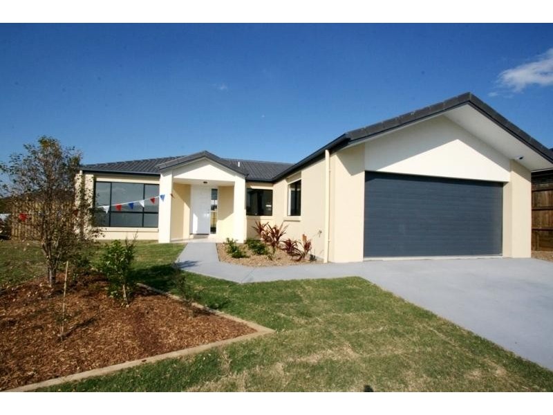 7 Brolga Street, Lowood QLD 4311
