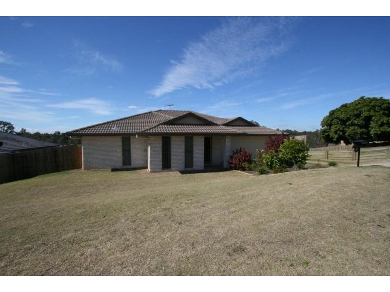 4 Dior Place, Wulkuraka QLD 4305