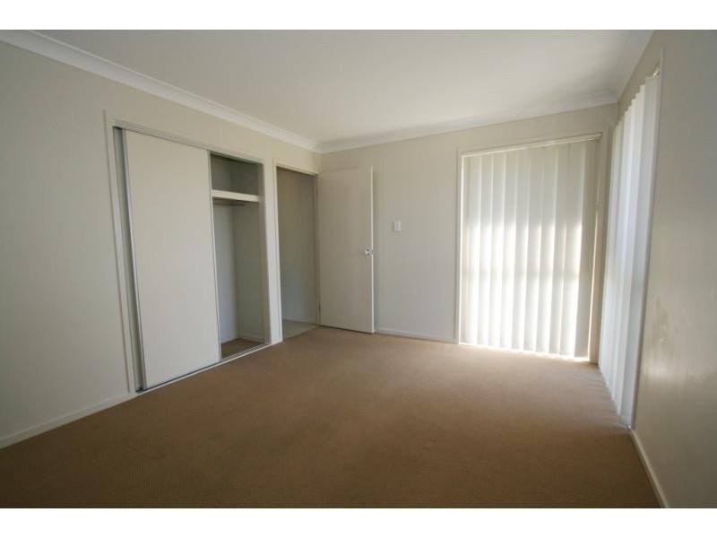 4 Dior Place, Wulkuraka QLD 4305