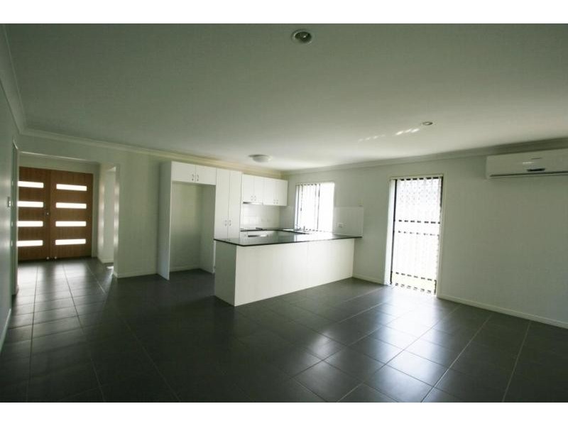 17 Aramac Street, Brassall QLD 4305