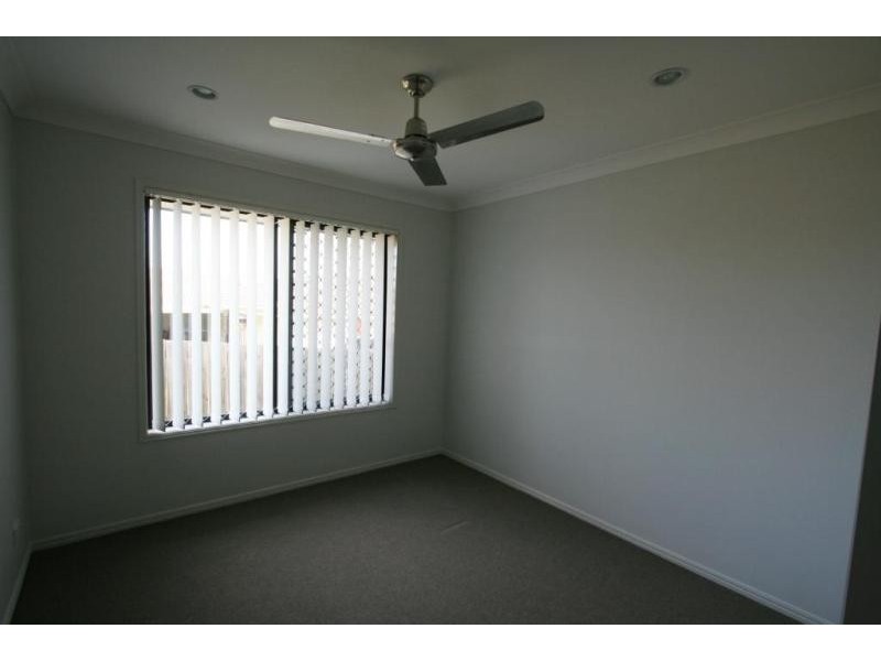 17 Aramac Street, Brassall QLD 4305