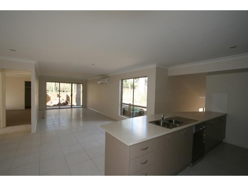 38 Drysdale Place BRASSALL 4305, Brassall QLD 4305