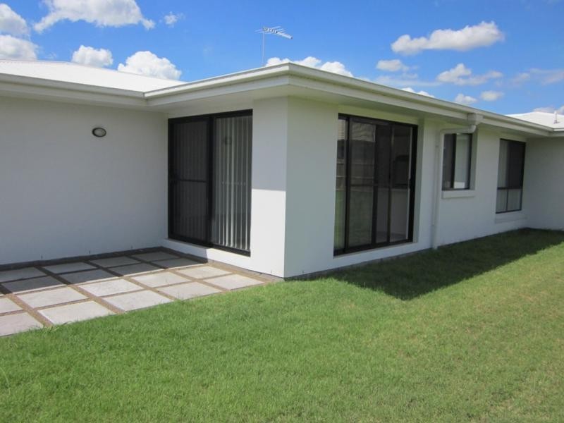 60 Sandpiper Drive, Lowood QLD 4311