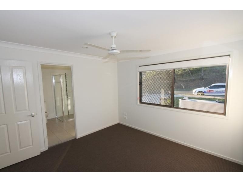 2/45 Braeside Road, Bundamba QLD 4304