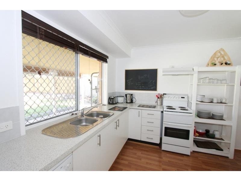 17 Riverside Avenue BARELLAN POINT 4306, Barellan Point QLD 4306