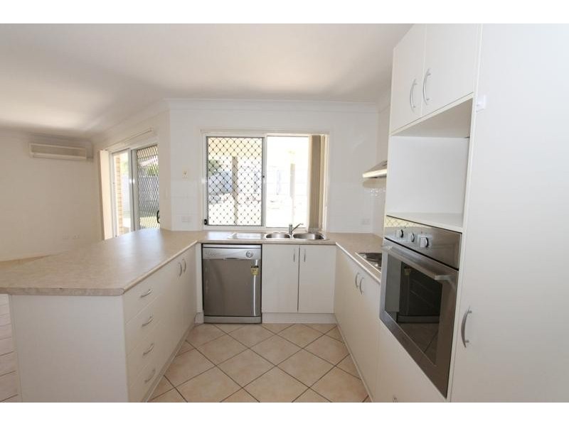 4 Stitz Court BRASSALL 4305, Brassall QLD 4305