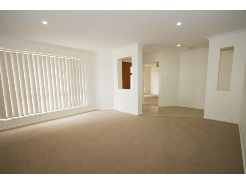 5 Neptune  Crescent, Brassall QLD 4305