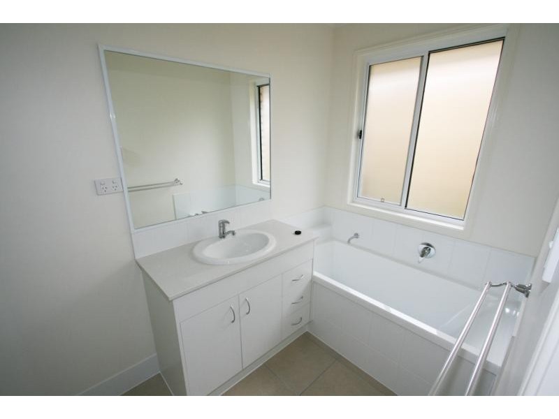 5 Neptune  Crescent, Brassall QLD 4305