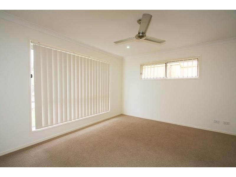 5 Neptune  Crescent, Brassall QLD 4305