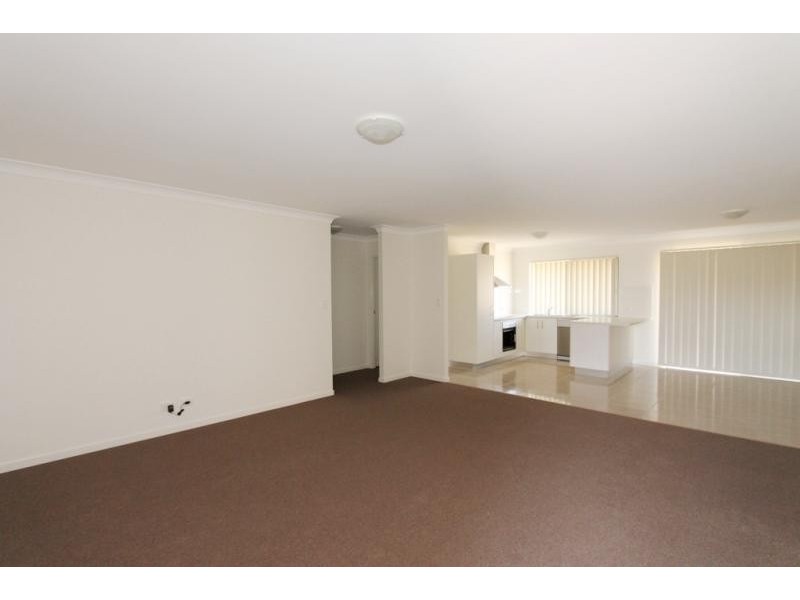 1/65 Sandpiper Drive, Lowood QLD 4311