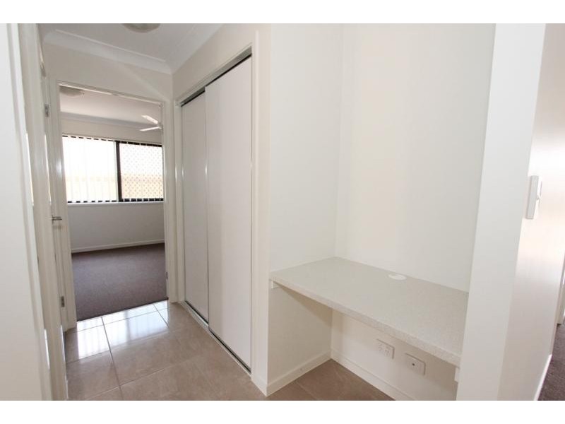 1/65 Sandpiper Drive, Lowood QLD 4311