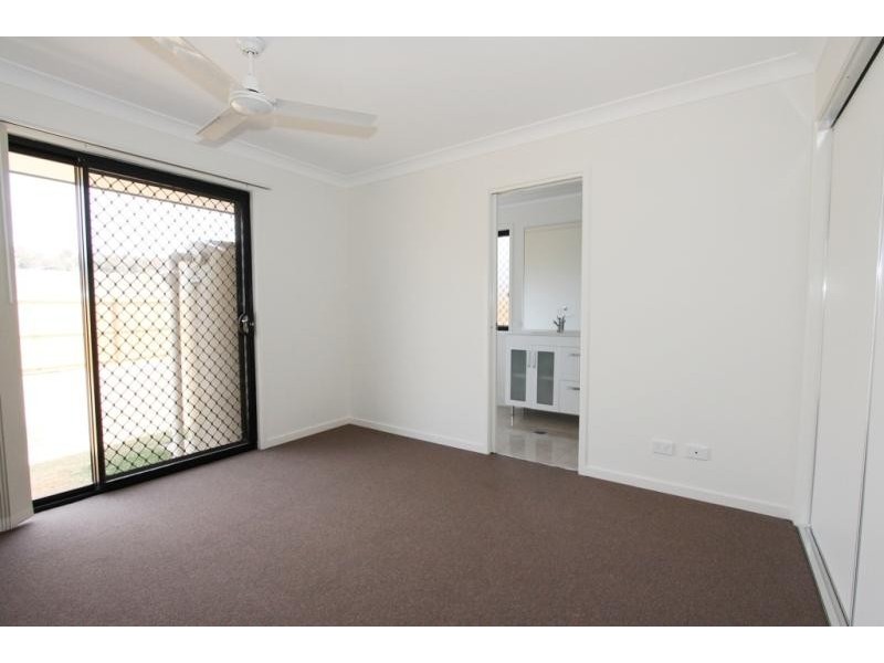 1/65 Sandpiper Drive, Lowood QLD 4311