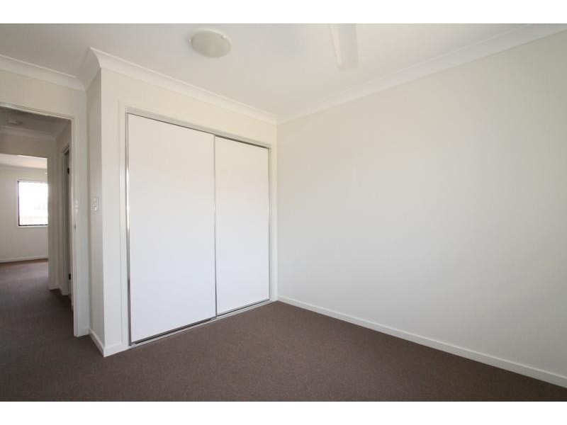 1/65 Sandpiper Drive, Lowood QLD 4311