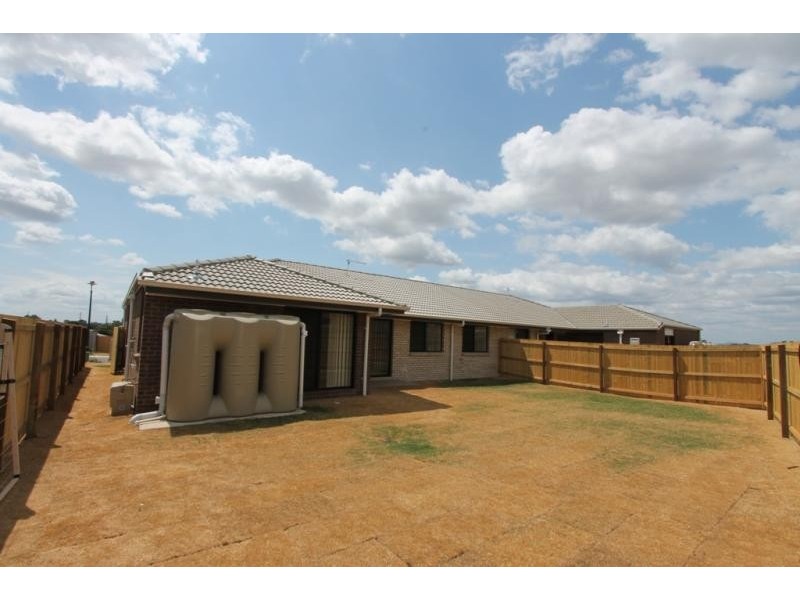 1/65 Sandpiper Drive, Lowood QLD 4311