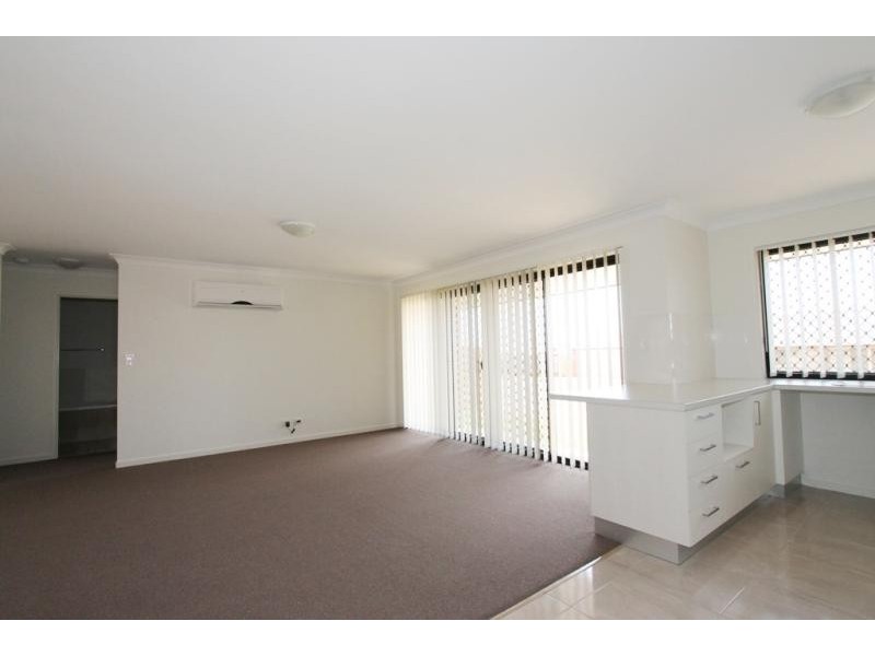 2/65 Sandpiper Drive, Lowood QLD 4311