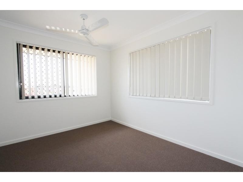 2/65 Sandpiper Drive, Lowood QLD 4311