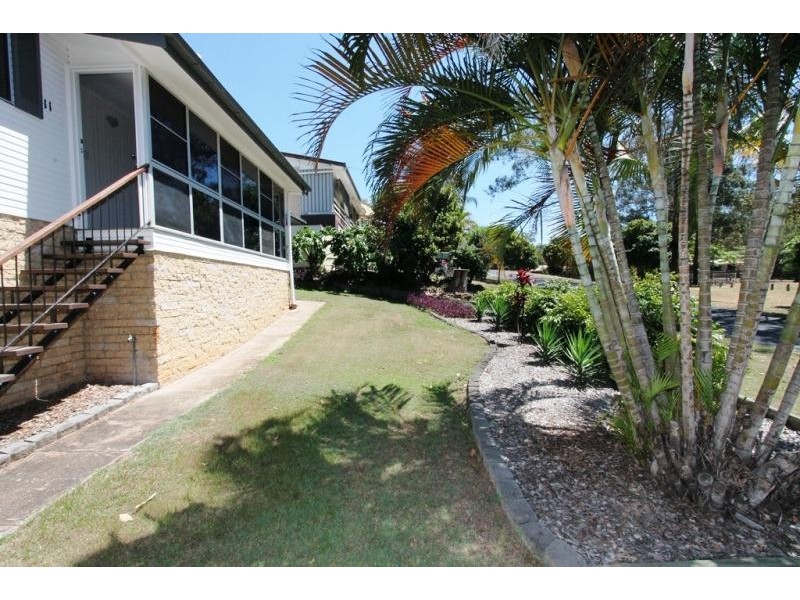 11 Simmons Road, North Ipswich QLD 4305