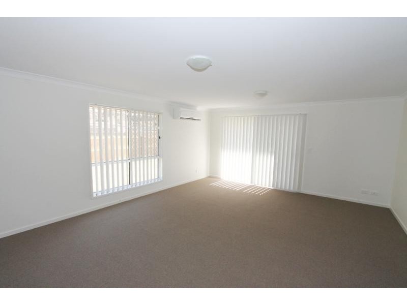 26 Peregrine Drive, Lowood QLD 4311