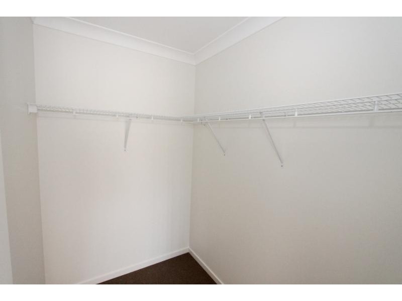 26 Peregrine Drive, Lowood QLD 4311