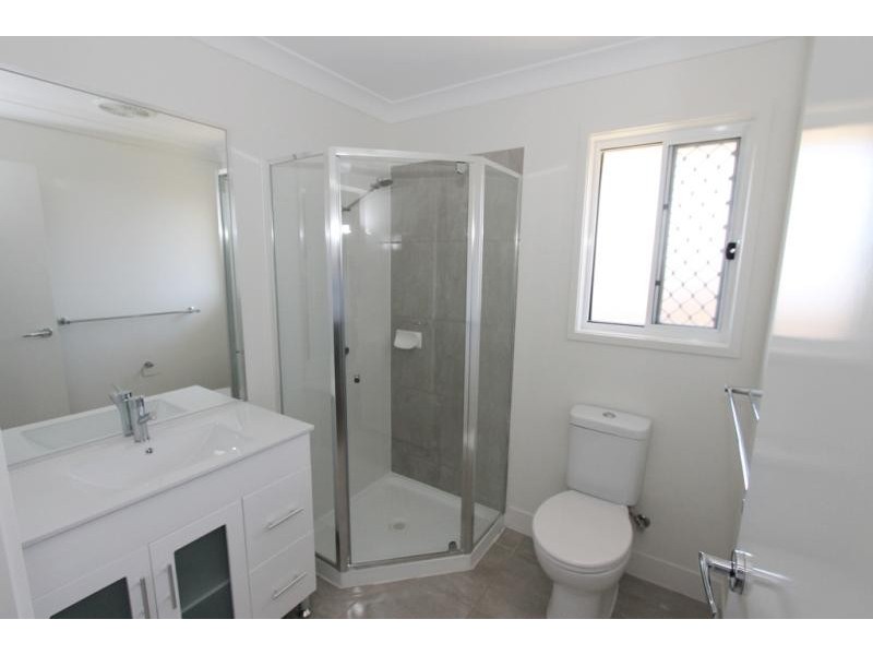 26 Peregrine Drive, Lowood QLD 4311