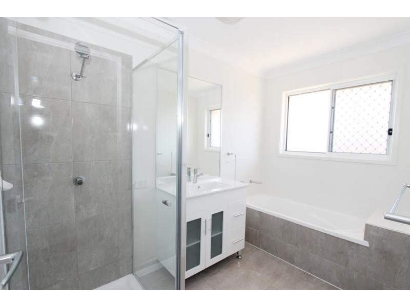26 Peregrine Drive, Lowood QLD 4311