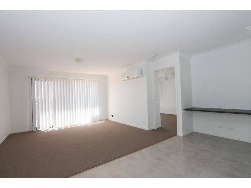 2/40 Peregrine Drive, Lowood QLD 4311