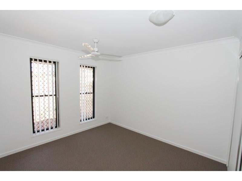 2/40 Peregrine Drive, Lowood QLD 4311