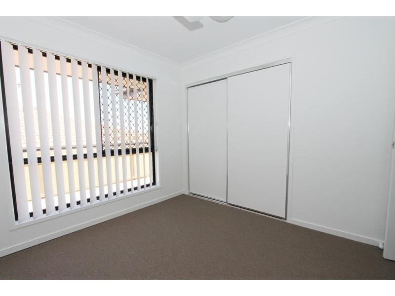 2/40 Peregrine Drive, Lowood QLD 4311