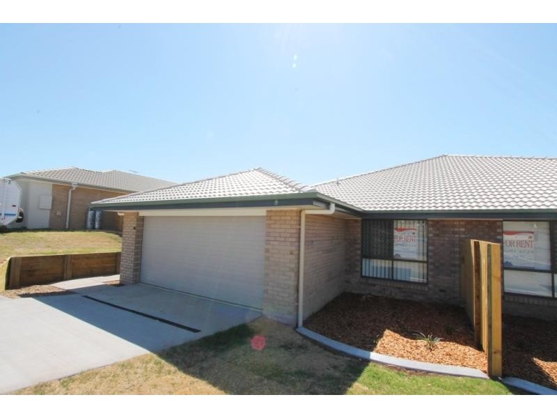 1/42 Peregrine Drive, Lowood QLD 4311