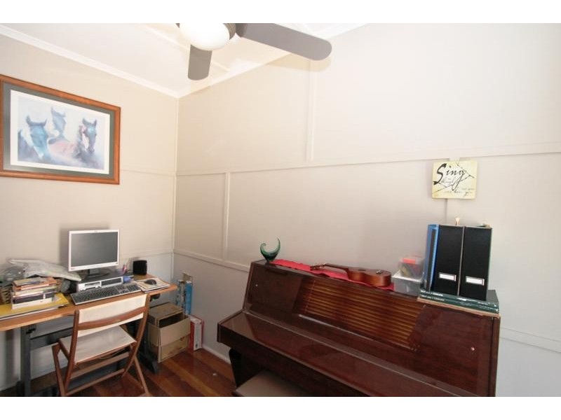 26 Woodford  Street, One Mile QLD 4305