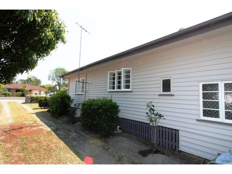26 Woodford  Street, One Mile QLD 4305