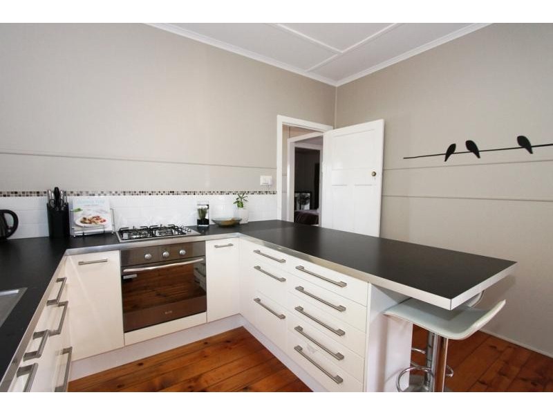 26 Woodford  Street, One Mile QLD 4305