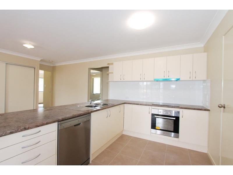 28 Brentwood Drive, Bundamba QLD 4304